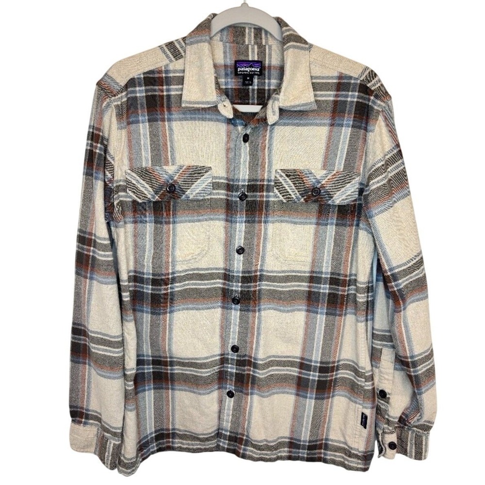 Patagonia Long-Sleeved Button Up Fjord Flannel Shirt Mens M Tan Plaid Cotton